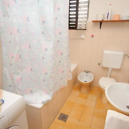 By The Sea - Diklo, - 5926 *